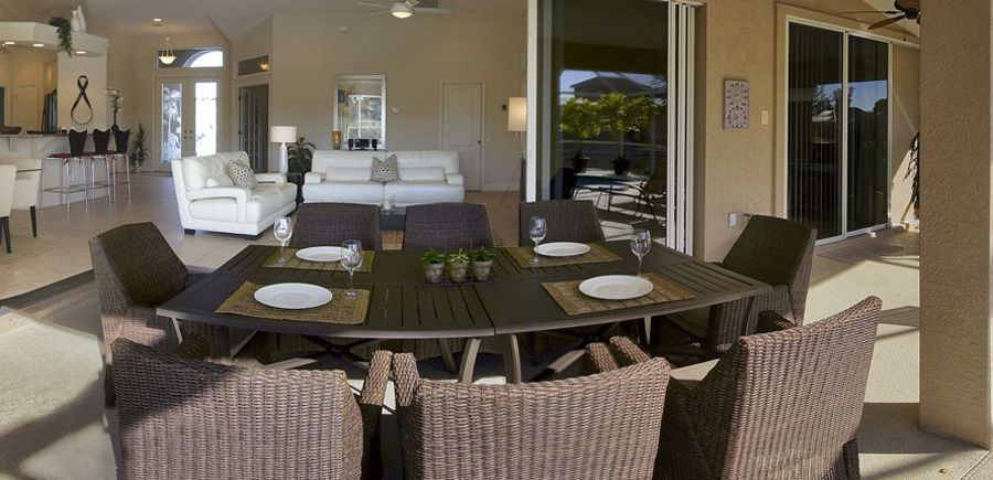 Villa Miami - 3. Schlafzimmer Terasse mit Sitzecke